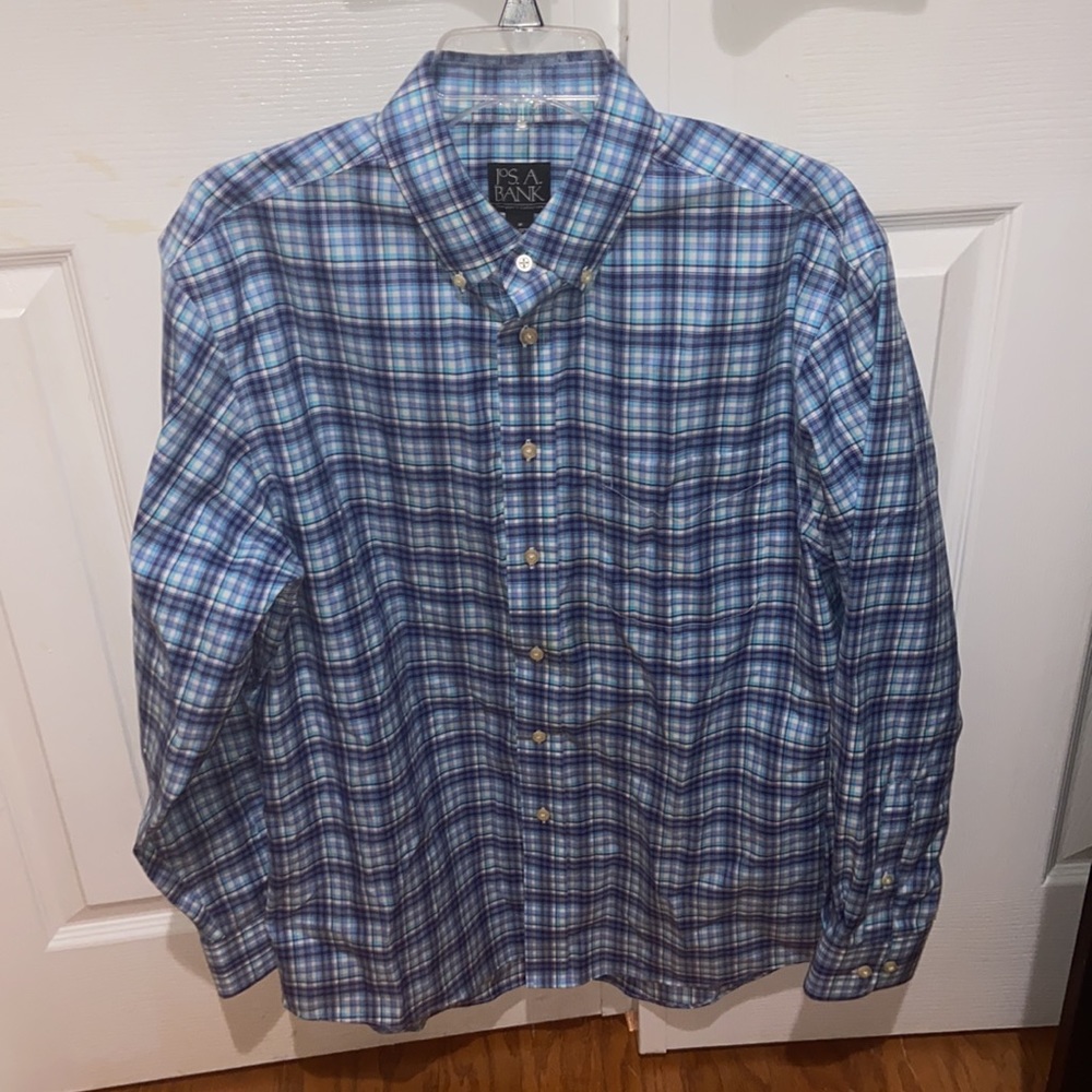 Jos. A. Bank Men’s Plaid Blue and White Long-Sleeve Button Down Dress Shirt M
